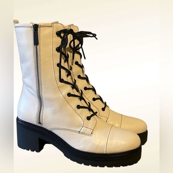 Michael Kors | Women’s Anaka leather combat boots in cream. NWOB size 11 - Picture 3 of 8